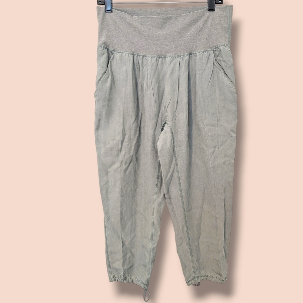 Lululemon Green Tapered Cropped Lightweight Foldover Waist Joggers 6
